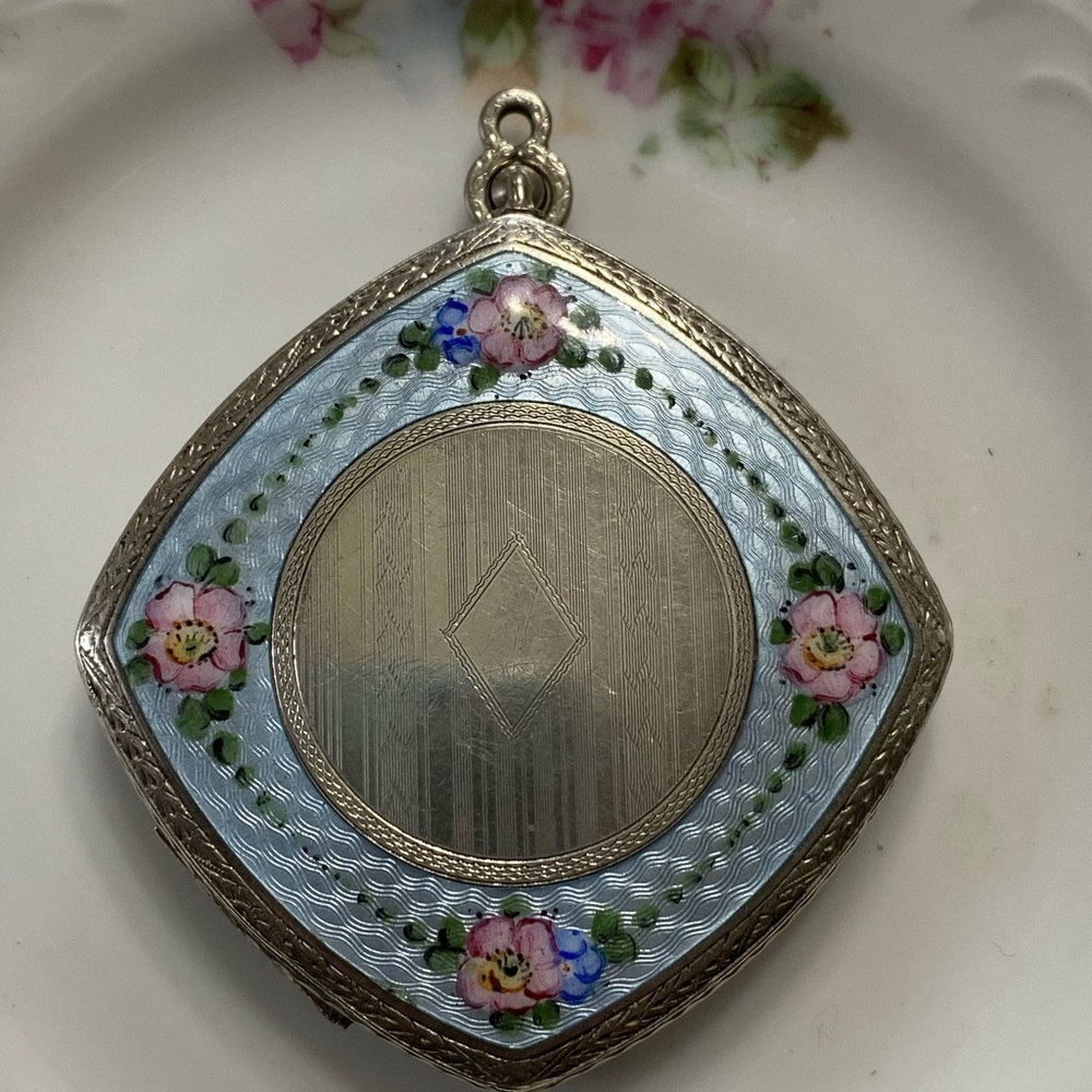 Gorgeous Antique Sterling Guilloche Compact